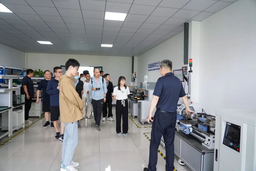 知識培訓驅(qū)動行業(yè)共贏發(fā)展，艾普積極探索客戶價值創(chuàng)造模式